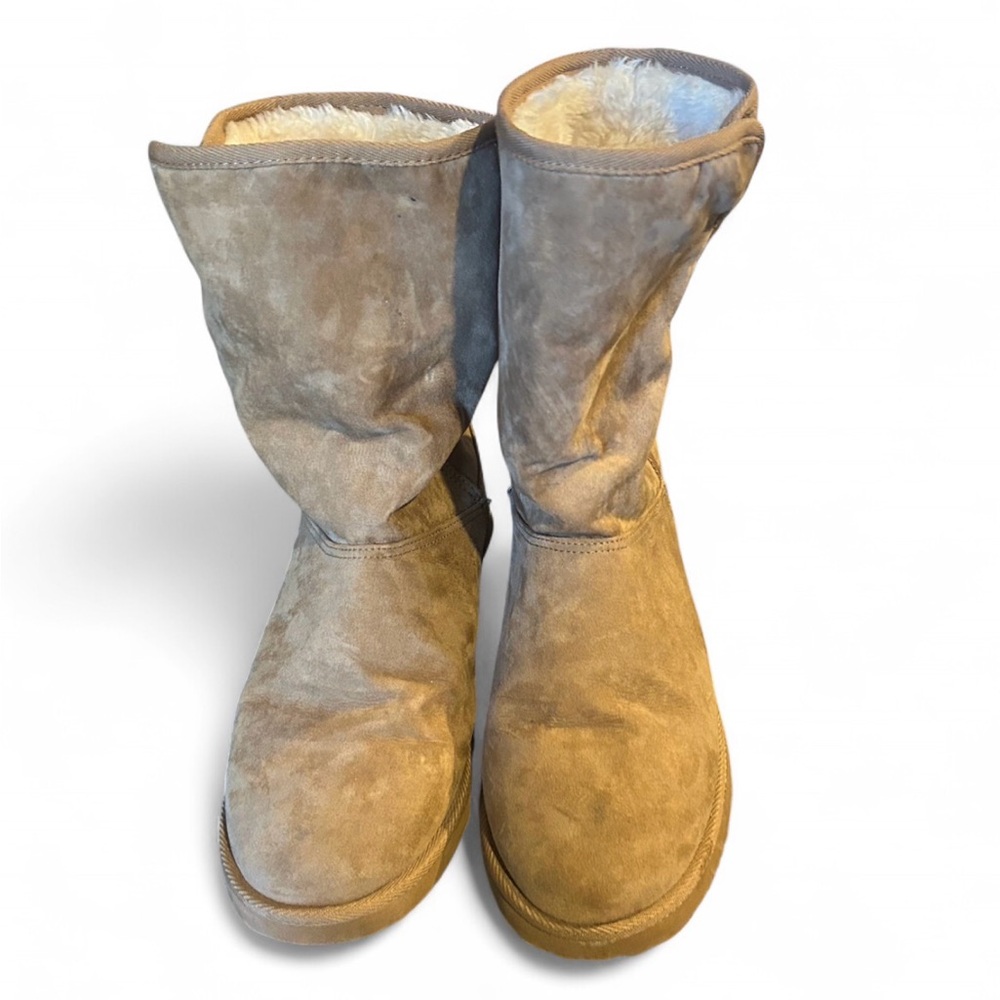 Cozy Tan Suede Boots